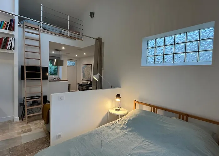 Loft Avec Terrasse Et Jardin